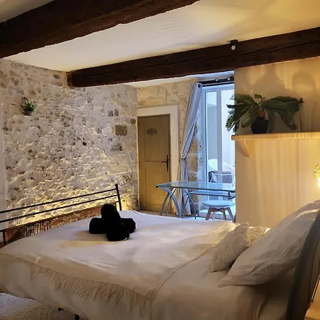 Cosy Au Coeur Des Remparts Aigues-Mortes